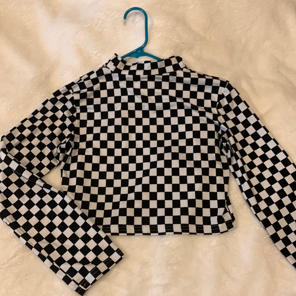 Checkered long sleeve cropped
